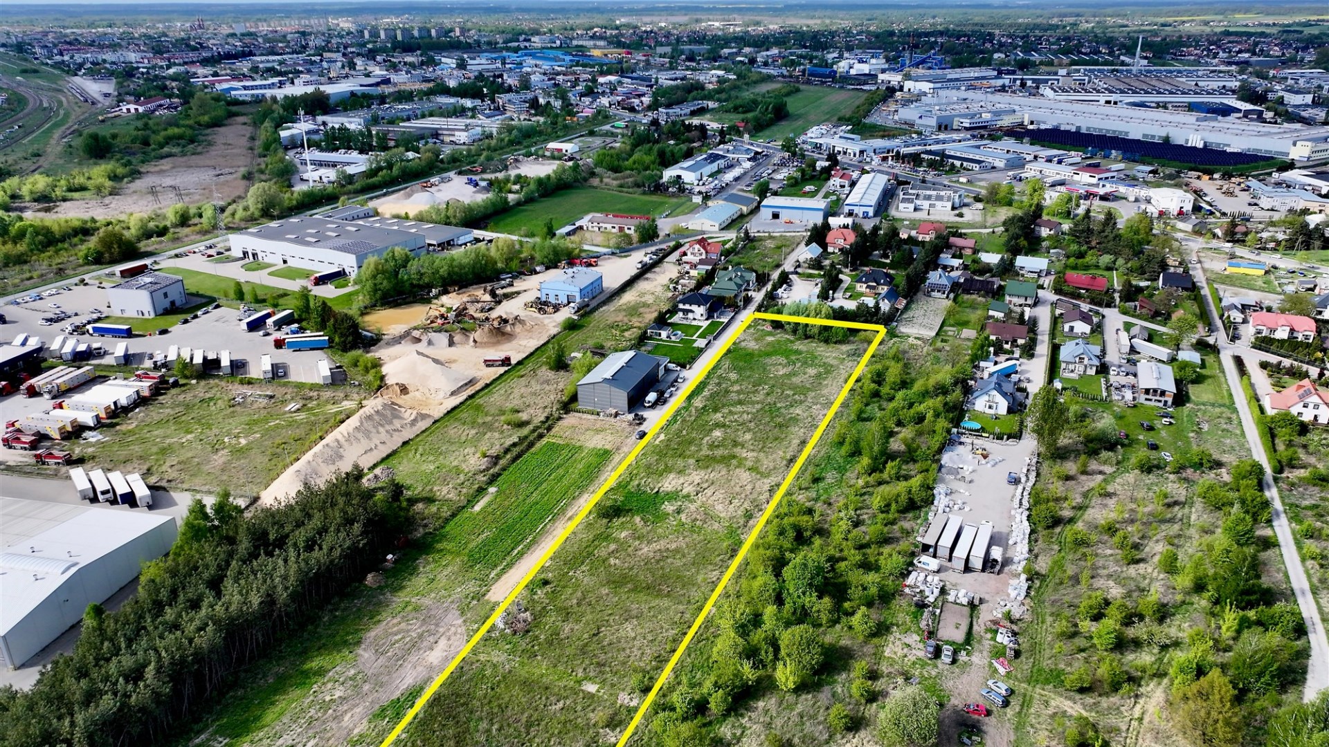 Działka na sprzedaż